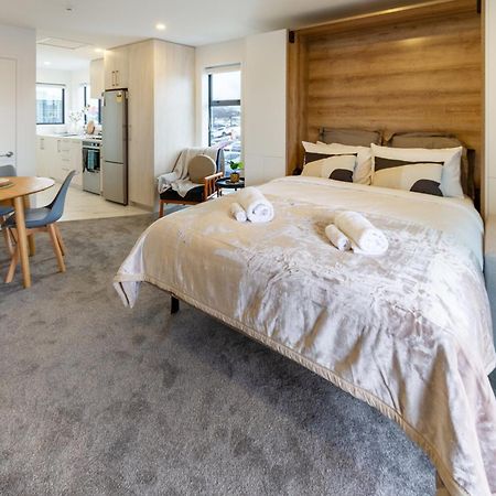Luxurious Studio Prime Location City Centre クライストチャーチ エクステリア 写真